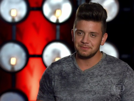 Ex-participante do The Voice Brasil morre em acidente de trânsito Ex-participante do The Voice Brasil morre em acidente de trânsito