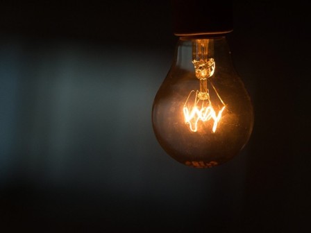 Lâmpadas incandescentes saem de circulação a partir desta sexta Lâmpadas incandescentes saem de circulação a partir desta sexta